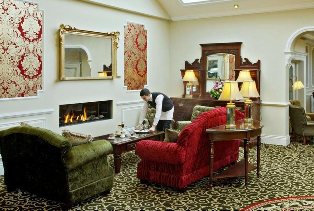 Fitzgeralds Woodlands House Hotel Adare Exterior foto